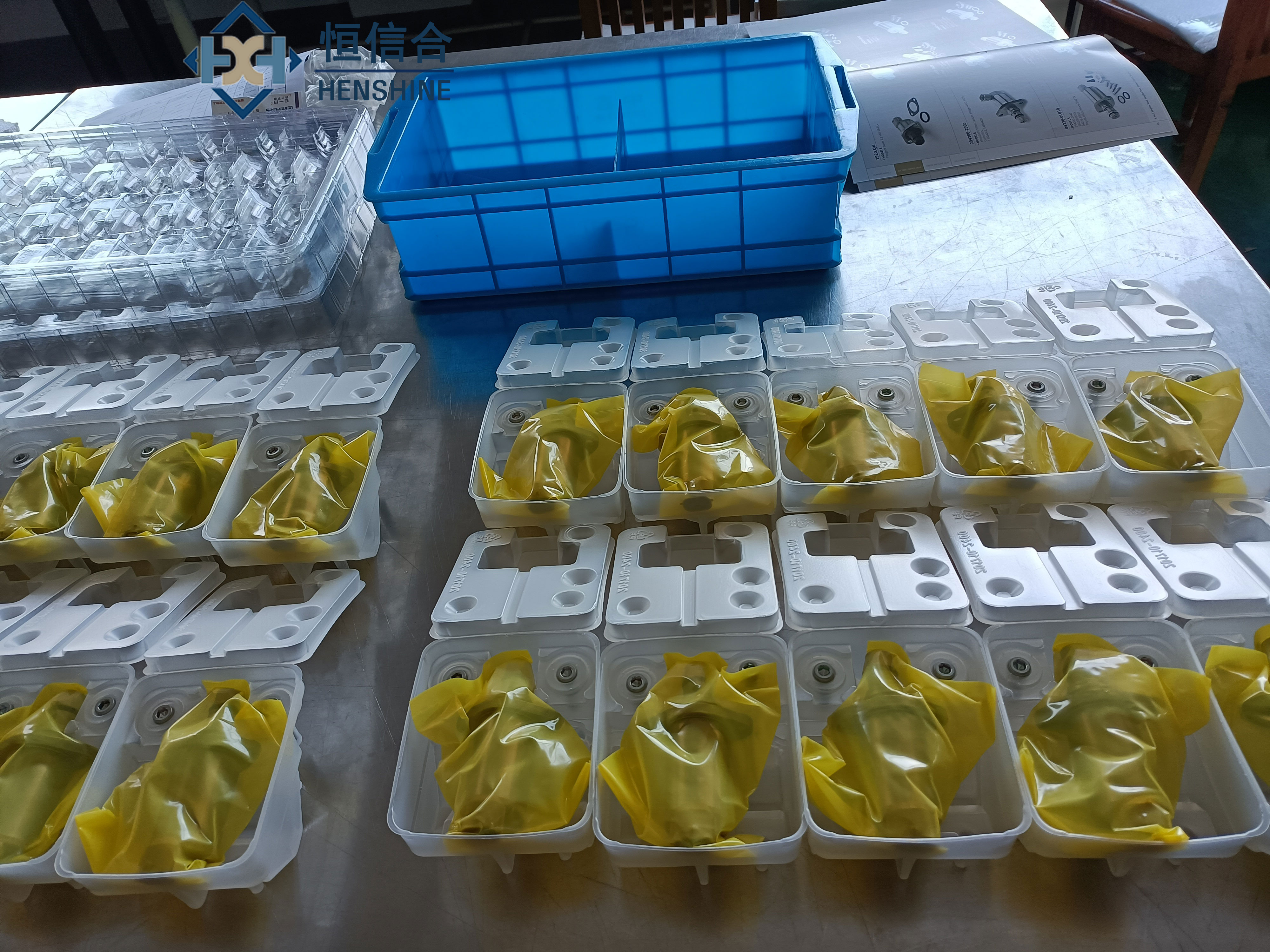 Side-View-with-424-Overhaul-Kit-8-98181831-0-of-ISUZU-6HK1-XYGD01