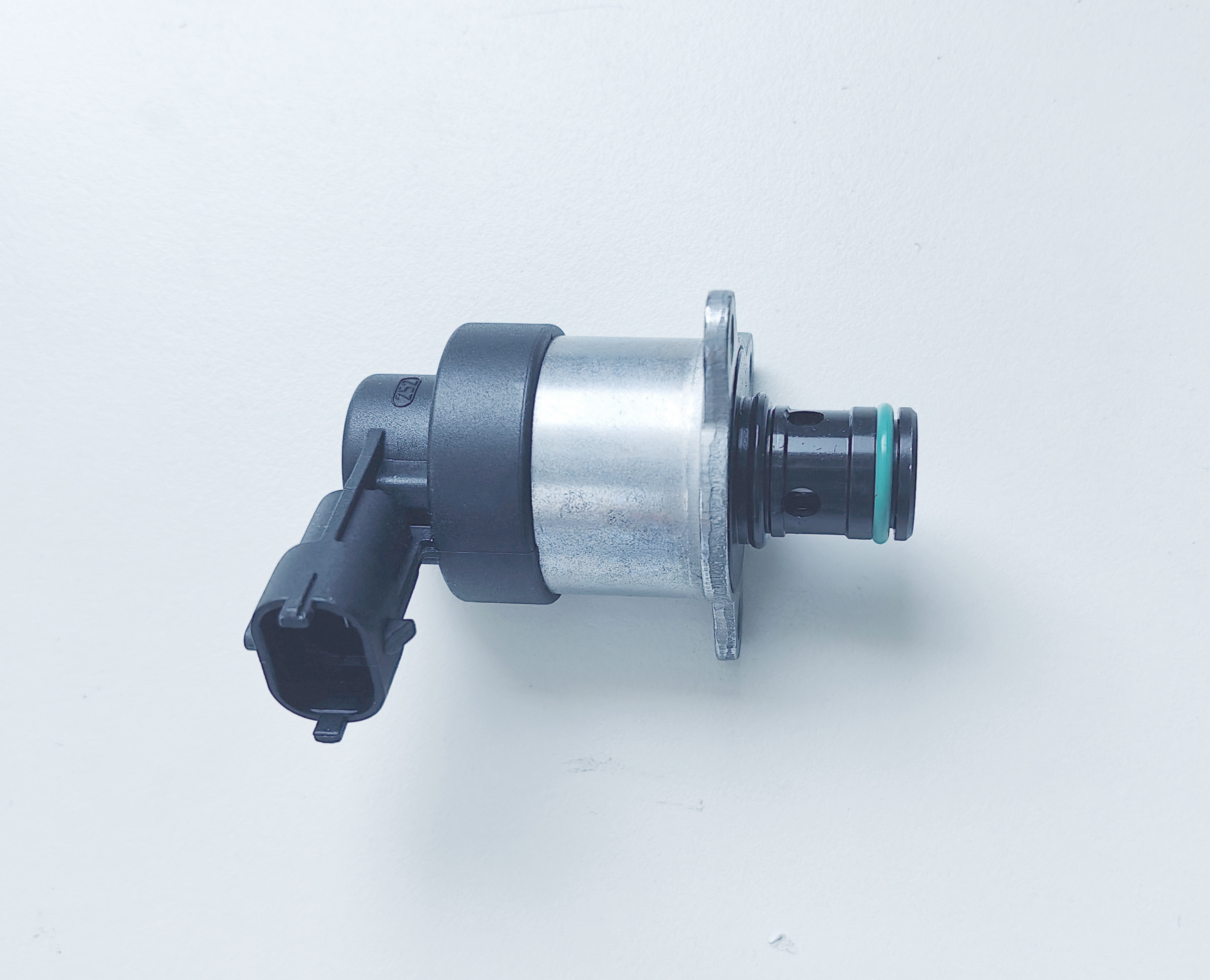 F00B C80 013 Fuel Metering Valve fitted in High Pressure