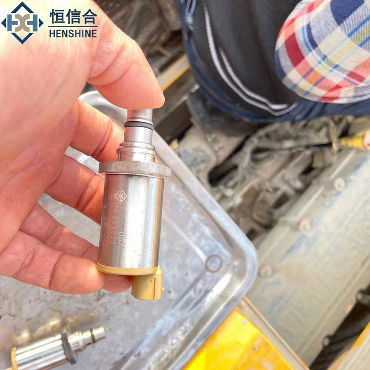 Side-View-with-Suction-Control-Valve-8-98130508-0-of-ISUZU-6HK1-XYGD01